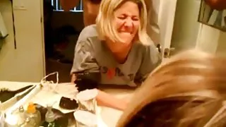 دیپتمان سنہرے بالوں والی کیمرے کے سکس در فیلمهای خارجی سامنے اس کی توجہ سے ظاہر ہوتا ہے