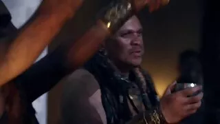 وہ کامیابی سے لاٹھی اور ایک خوبصورت دانلود سکی خارجی brunette