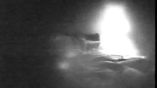 پتلی لڑکی کمپن بلی سکس خارجی با حجاب کی طرف سے ایک جنسی مشین