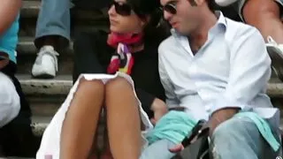 خوبصورت سنہرے بالوں والی ننگے بستر پر جانے سے پہلے ننگے ہو جاتا ہے پشت صحنه فیلم های سکسی خارجی